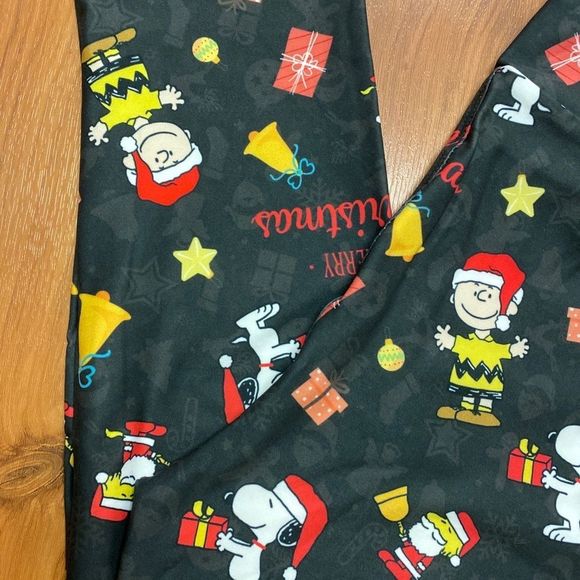 Charlie Brown Christmas Full Length Leggings - Picture 3 of 4
